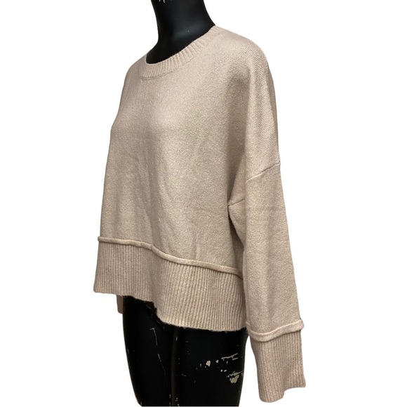 ILLA ILLA Cream Oversized Pullover Knit Sweater Size Small - Picture 3 of 7